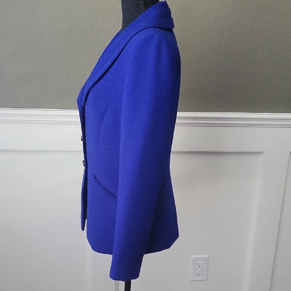 Tahari Vibrant Royal Blue Tailored Blazer - Picture 3 of 5